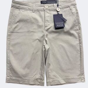 NYDJ Bermuda‎ Shorts Womens 4 Feather Gray Flex Stretch Chino Casual New Tags